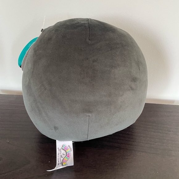 luna the penguin squishmallow, 8 inch! - Picture 4 of 4